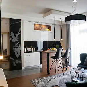 https://aga-tenis-apartments-by-radwanska.krakowhotelspoland.com