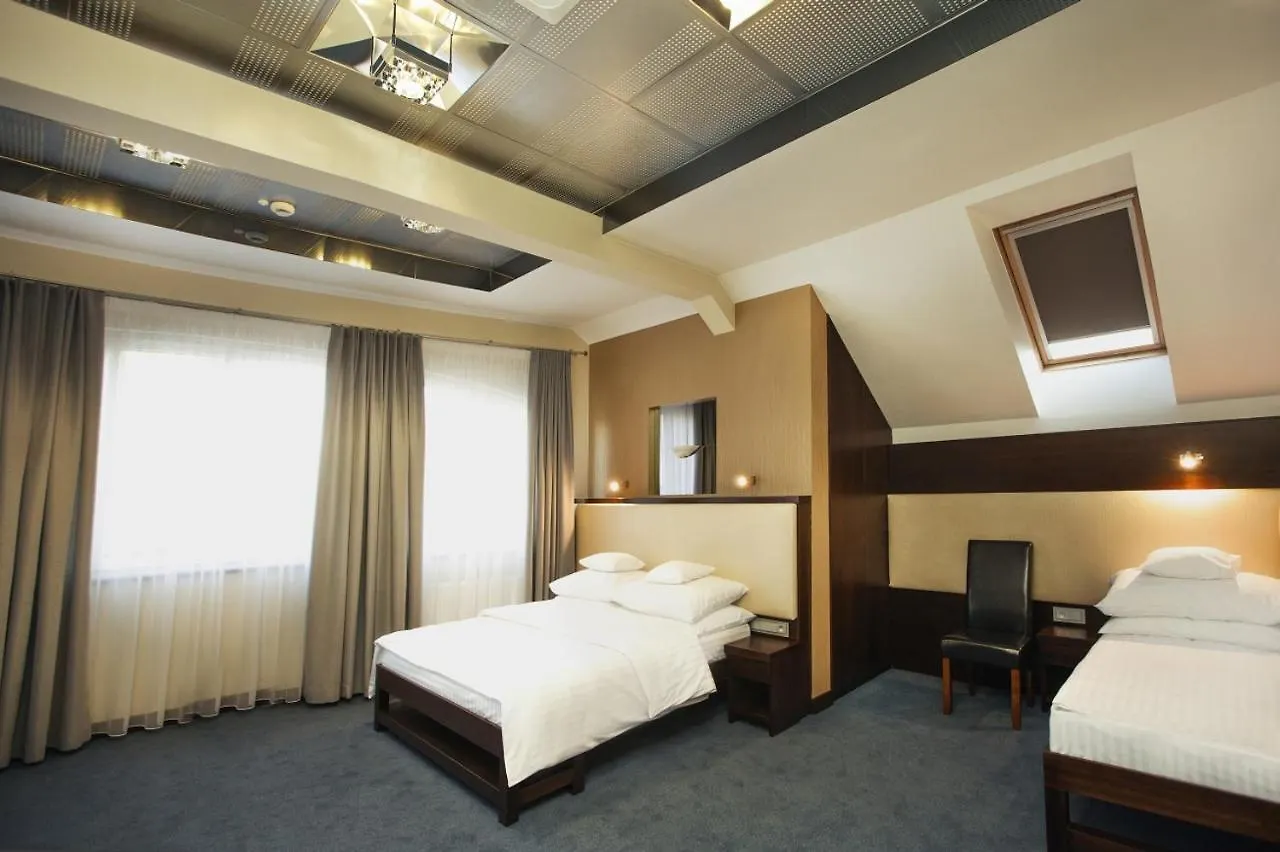 Hotel Inter Bielany Wrocławskie 3*,  Polonia